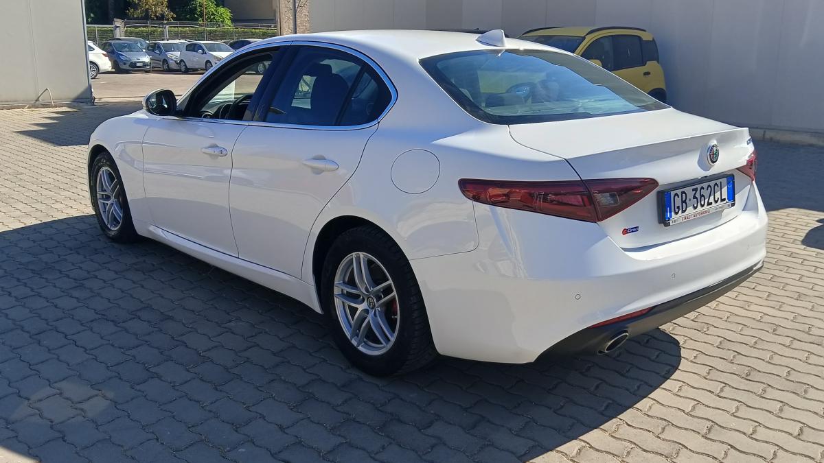 Alfa Romeo GIULIA 2.2 TD 160CV AT8 Business